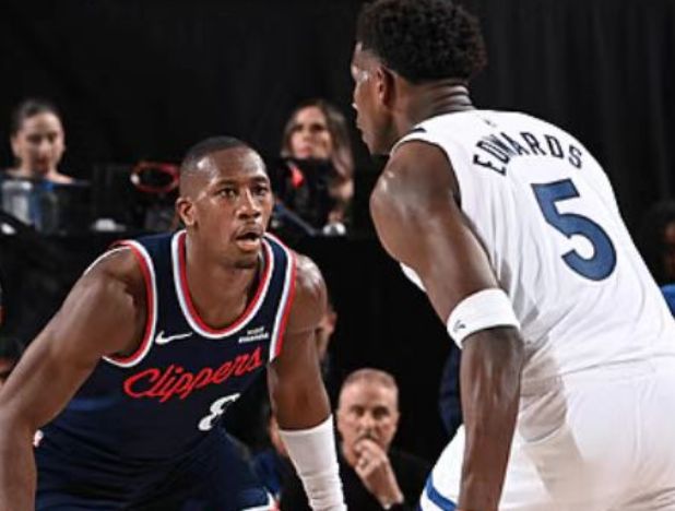 快船三连胜锁定第8伦纳德45分率队大胜森林狼