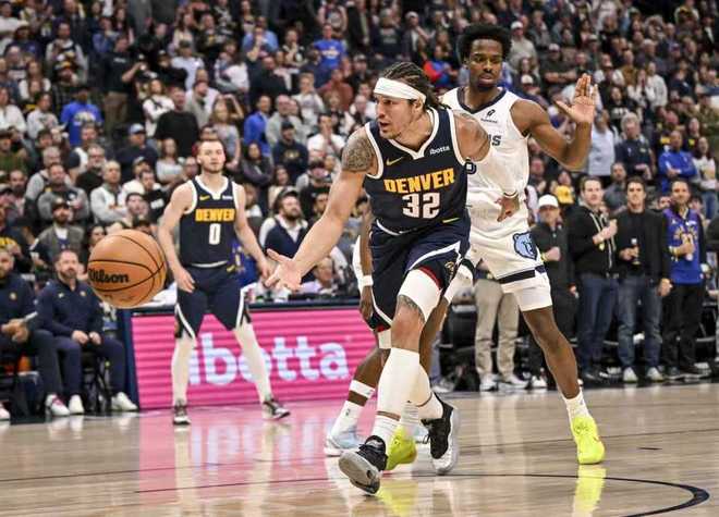 约基奇三双引领掘金逆转灰熊豪取10连胜