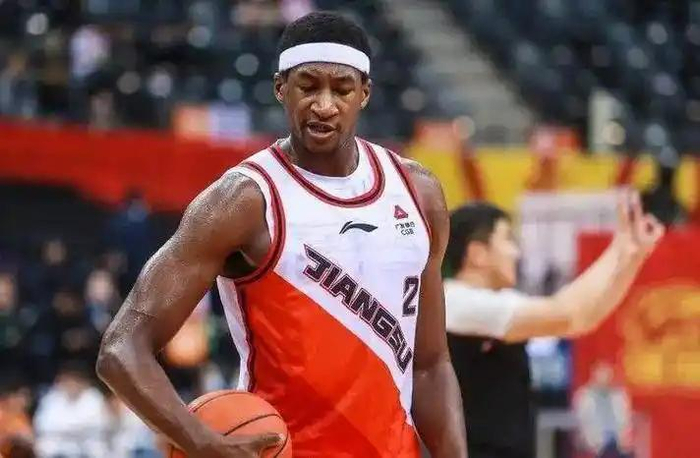 CBA季后赛外援名单调整引连锁反应